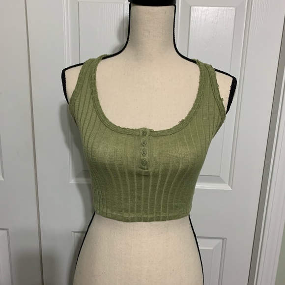 Forever 21 Olive Green Cropped Tank - Picture 2 of 4
